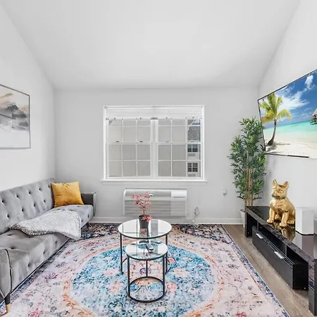 Prime 3 Bedroom Loft Only 25 Mins To Soho Nyc